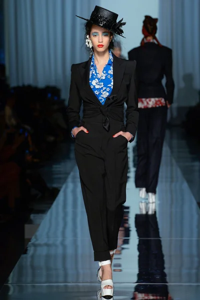 Look 5